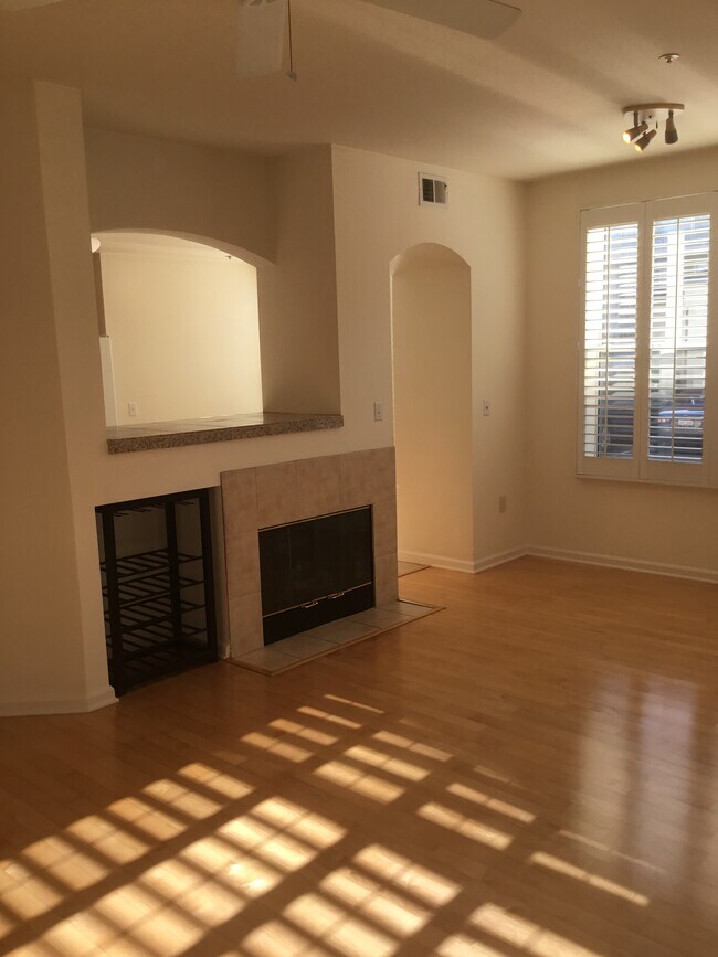 Building Photo - 401 Baltic Cir