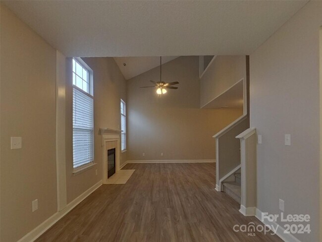 Foto del edificio - 639 Overlook Rd