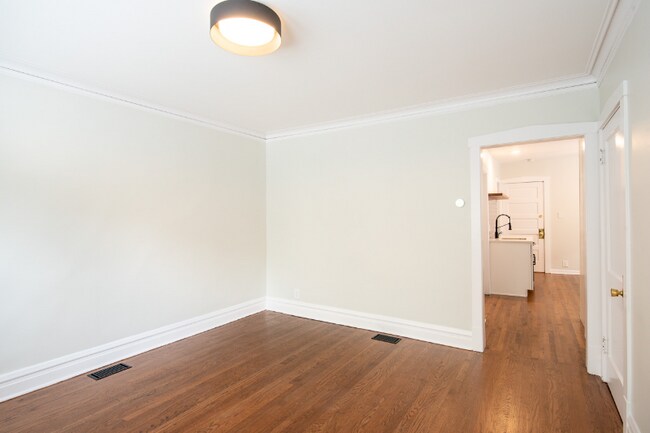 Foto del edificio - 2630 W Medill Ave