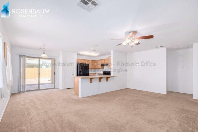 Building Photo - 802 W Fairlane Ct