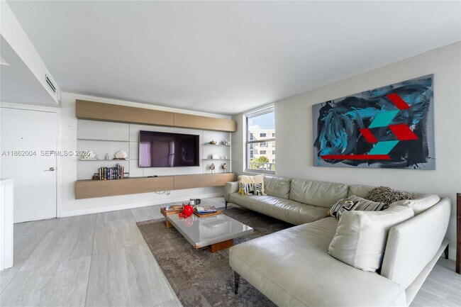 Foto del edificio - 16546 NE 26th Ave