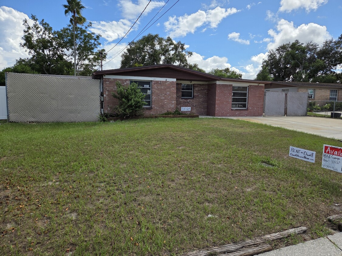 Foto principal - 2319 E 112th Ave