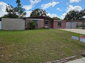 Building Photo - 2319 E 112th Ave