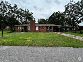 Building Photo - 405 Dodson St