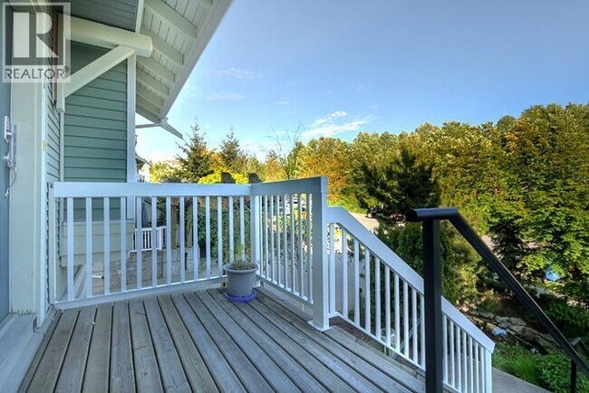 Photo du bâtiment - 7488 Southwynde Ave