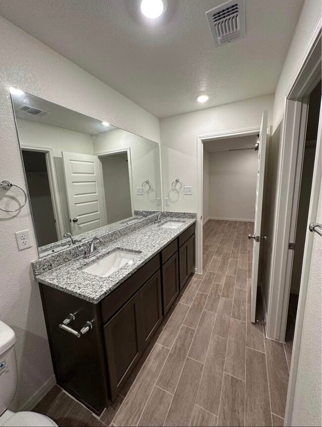 Building Photo - 901 Switchgrass Dr