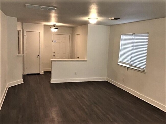 Foto del edificio - 26892 Wellington Ct