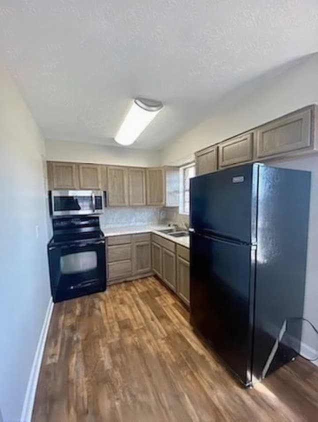 Foto del edificio - 3 Bedroom in Frankfort with Shed!