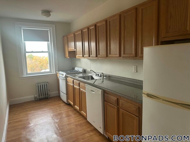 Foto del edificio - 2045 Commonwealth Ave