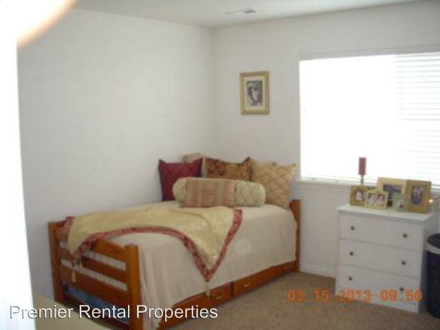 Foto del edificio - 245 Colonial Way