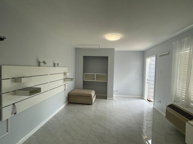 Foto del edificio - 547.5 Caribbean Dr