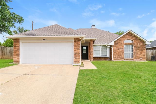 2217 Edinburgh St, Arlington, TX 76018 - House Rental in Arlington, TX ...