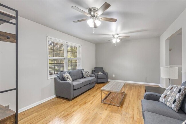 Foto del edificio - 1246 Elgin Way