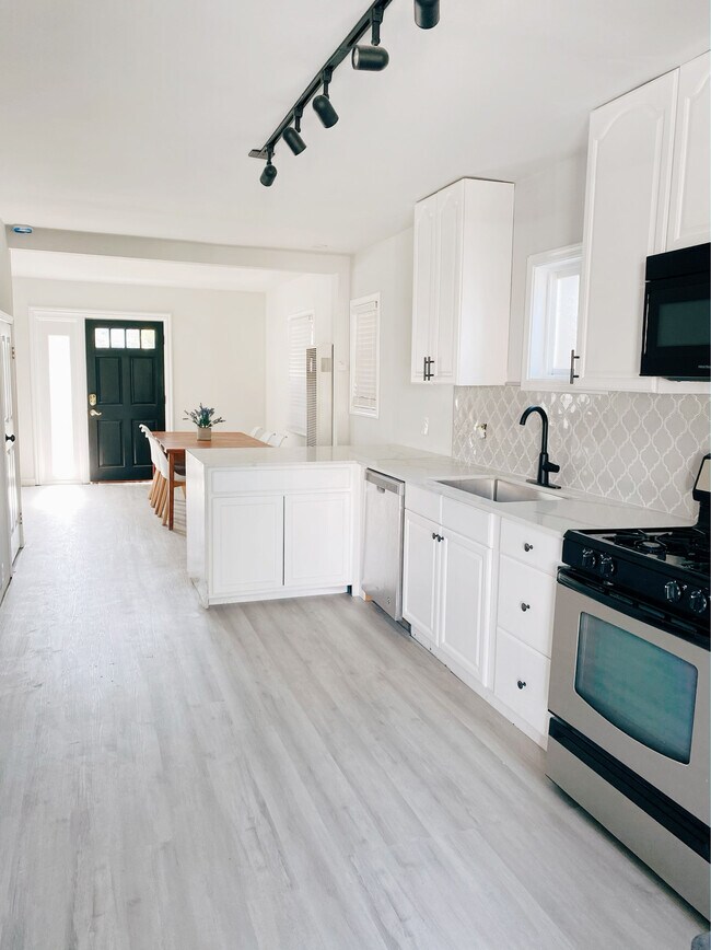 Foto del edificio - 25612 Lucille Ave