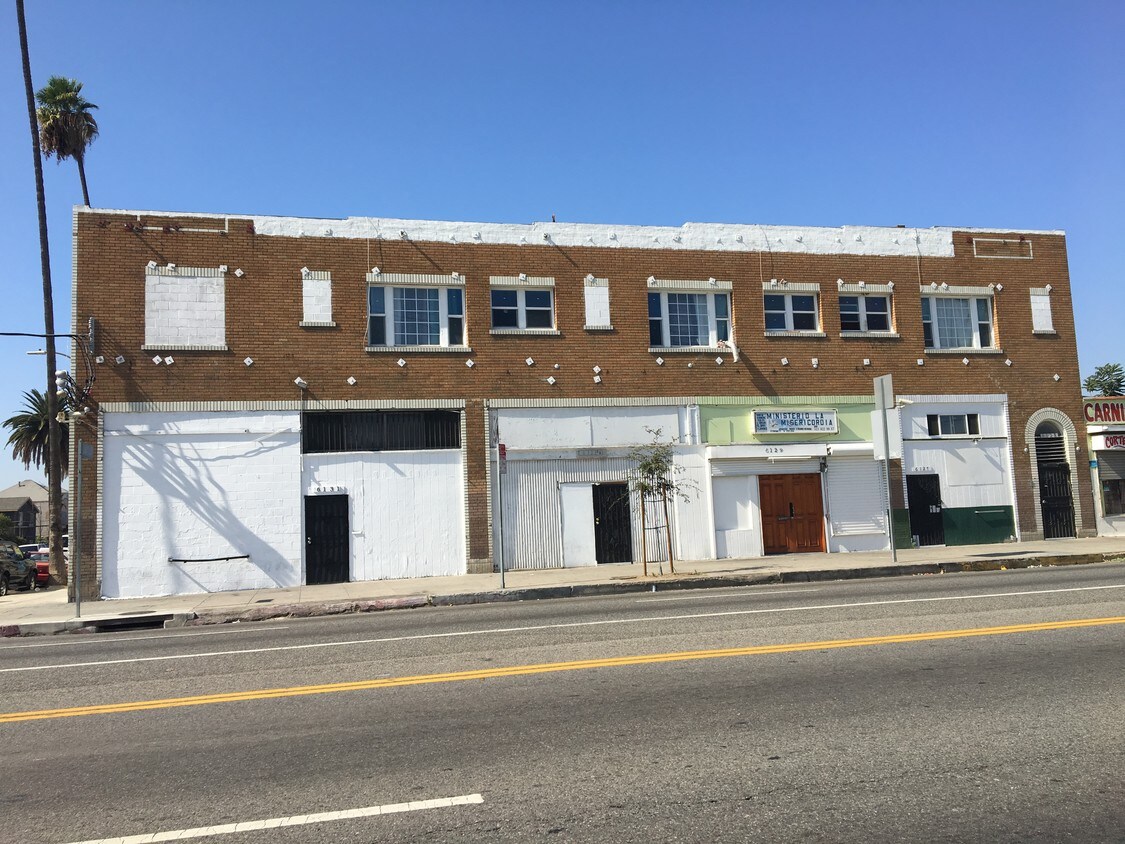 Building Photo - 505-513 W 62nd St
