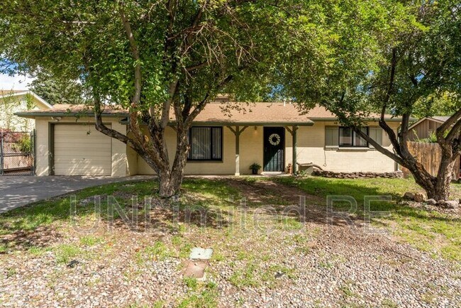 Foto del edificio - 2924 N Jamison Blvd