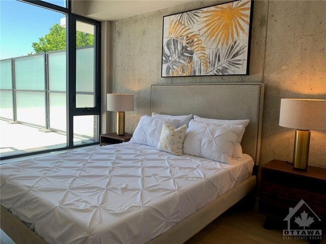 Building Photo - 203 Catherine St