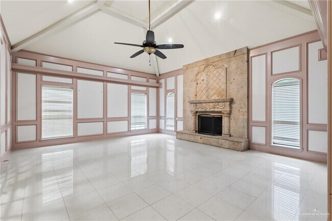 Foto del edificio - 20 Yucca Ave