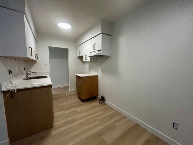 Building Photo - 201 Laval St