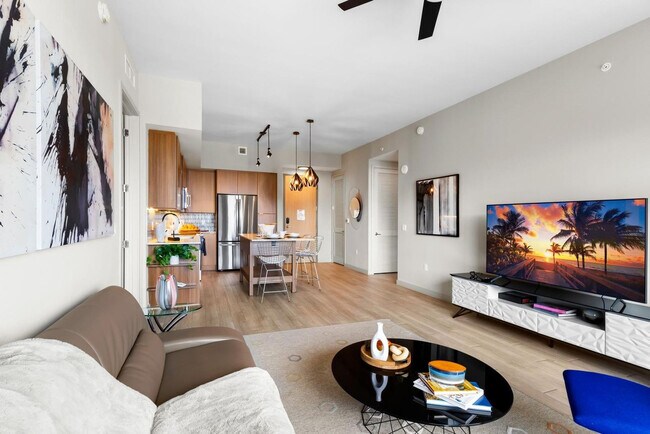 Foto del edificio - 525 NE 7th St