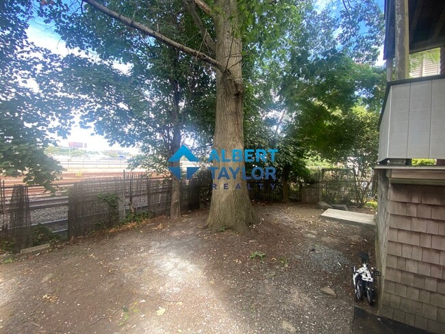 Foto del edificio - 18 Sawyer Ter