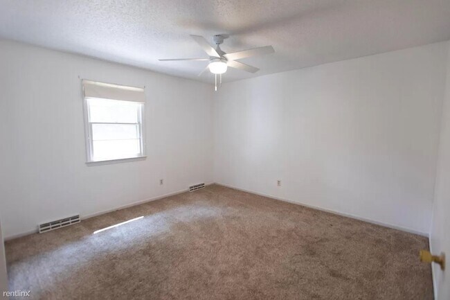 Building Photo - 2 br, 2 bath House - 1416 E Camino Alto St