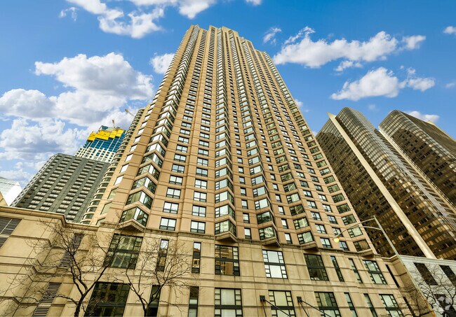 Building Photo - 401 E Ontario St