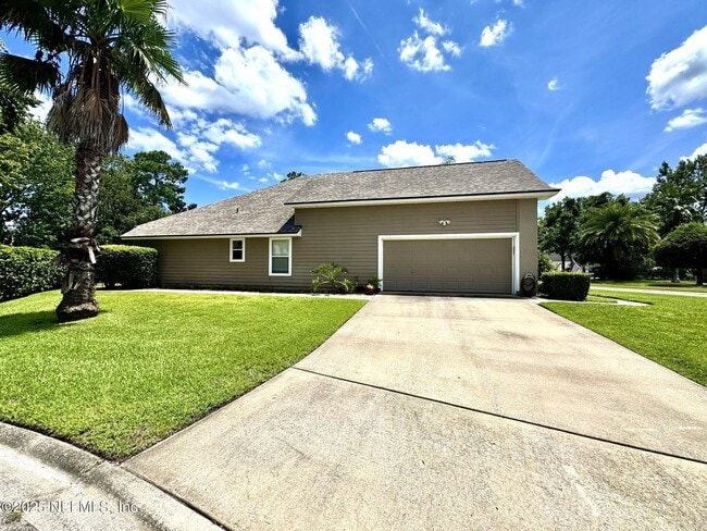 Building Photo - 2208 Wide Reach Dr