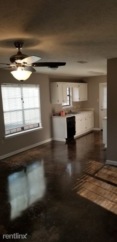 Building Photo - 3 br, 2 bath House - 1450 Southern Hills Dr