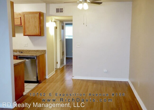 Building Photo - 2 br, 1 bath House - 10762 E Exposition Av...