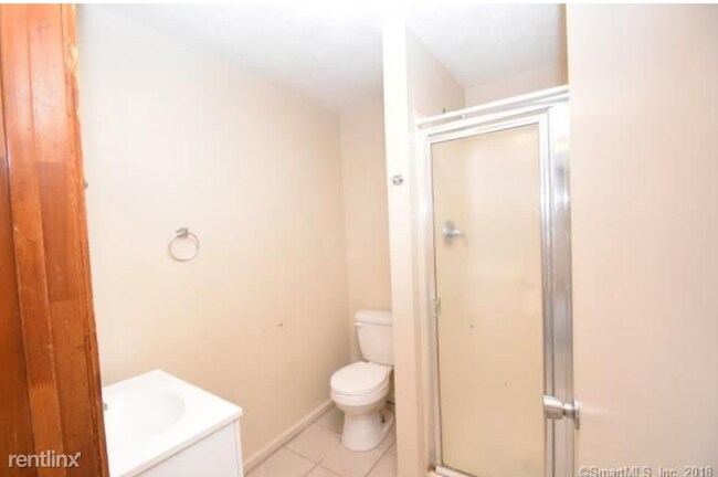 Foto del edificio - 3 br, 2 bath Apartment - 146 crown,