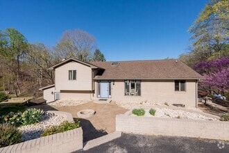 Building Photo - 4536 Plantation Estes Rd