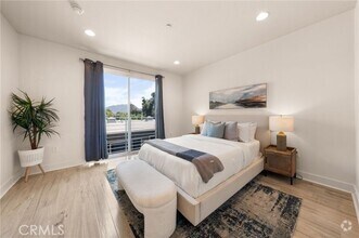 Building Photo - 11115 Acama St