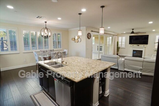 Building Photo - 28242 Houston Ct
