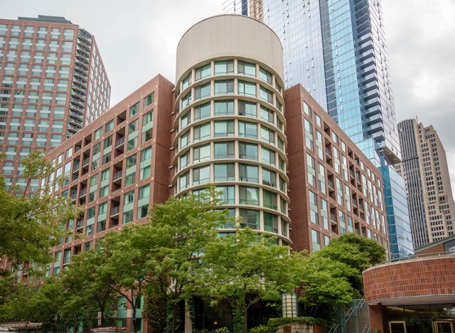 Foto principal - 440 N McClurg Ct