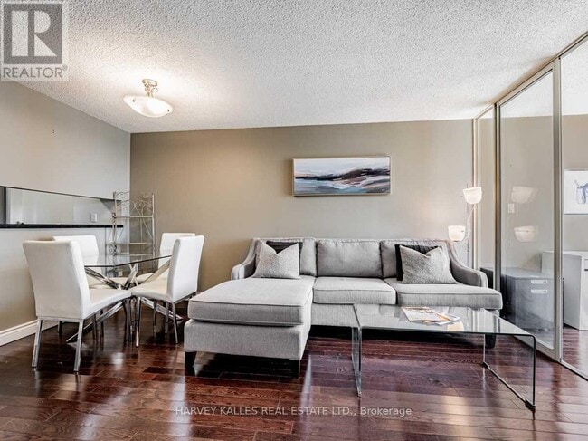 Building Photo - 44 St Joseph St