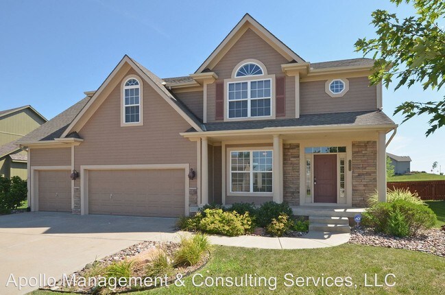 Foto del edificio - 4 br, 3.5 bath House - 16105 NW 124th Street