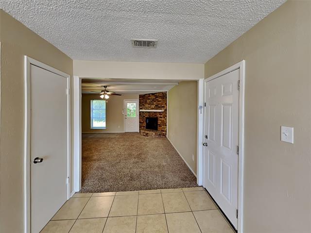 Foto del edificio - 224 Lakeway Ct
