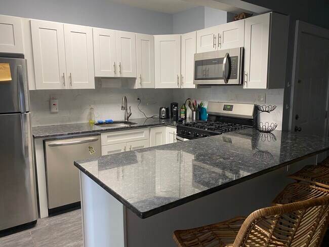 Newly Renovated - 608 Washington St