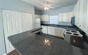 Building Photo - 4336 Bayside Village Dr