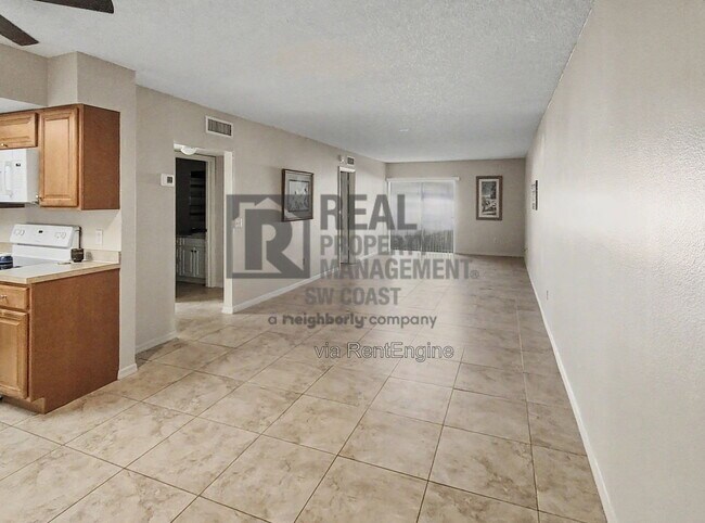 Foto del edificio - 12471 McGregor Blvd