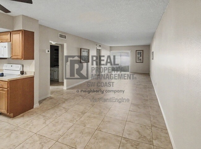 Building Photo - 12471 McGregor Blvd