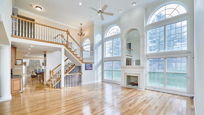 Foto del edificio - 14228 Manderleigh Woods Dr