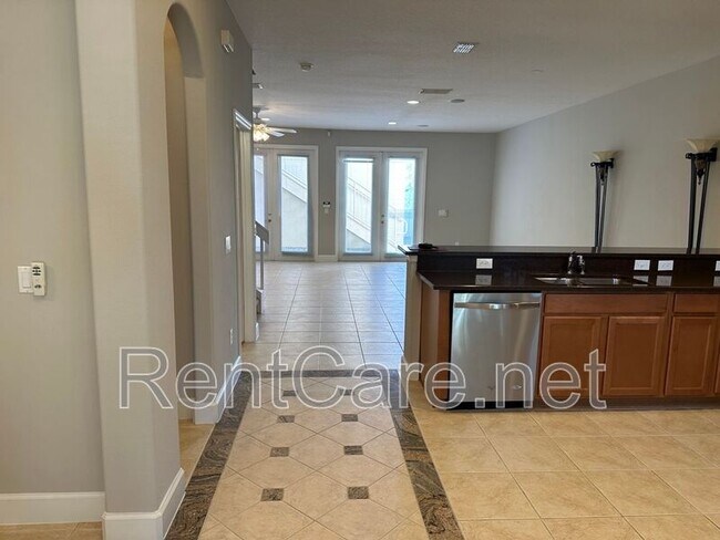 Foto del edificio - 13841 Ancilla Blvd