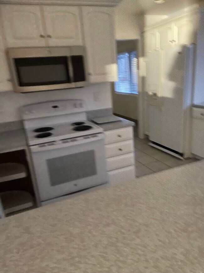 Foto del edificio - 2975 Governor Dr