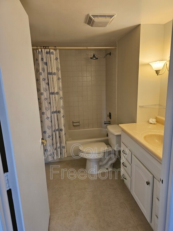 Foto del edificio - 16 Royal Palm Way