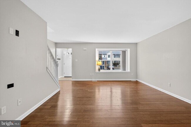 Foto del edificio - 613 Candlestick Ln