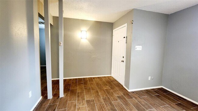 Building Photo - 24119 Anchor Ranch Dr