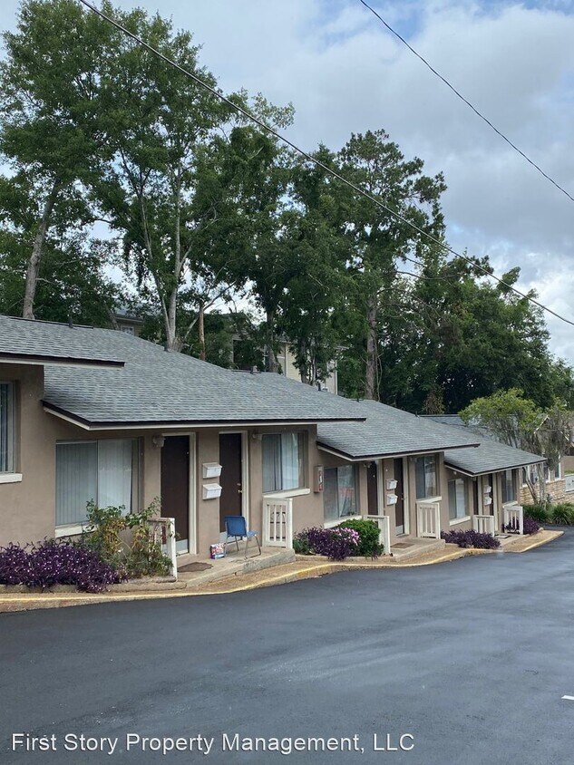 Foto principal - 414 Hayden Rd
