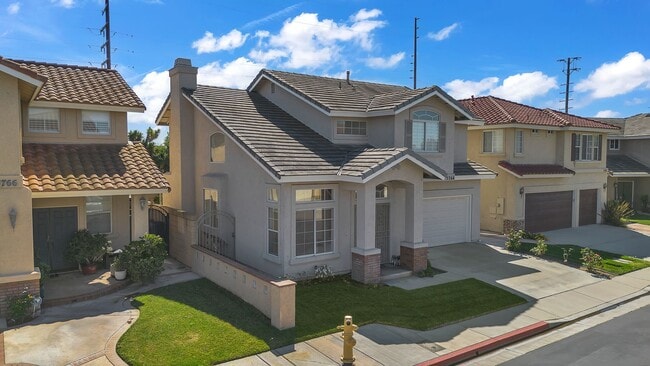 Foto del edificio - 5764 Kylie Ave